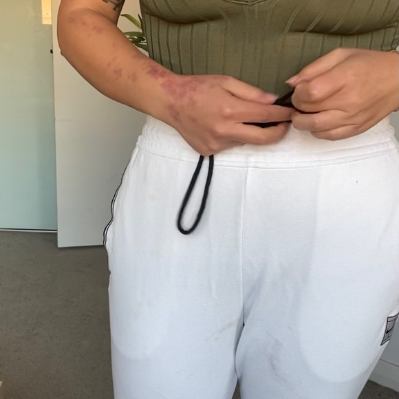 Nike Dri-Fit White Track Pants Lounge / Activewear - Picture 3 of 6